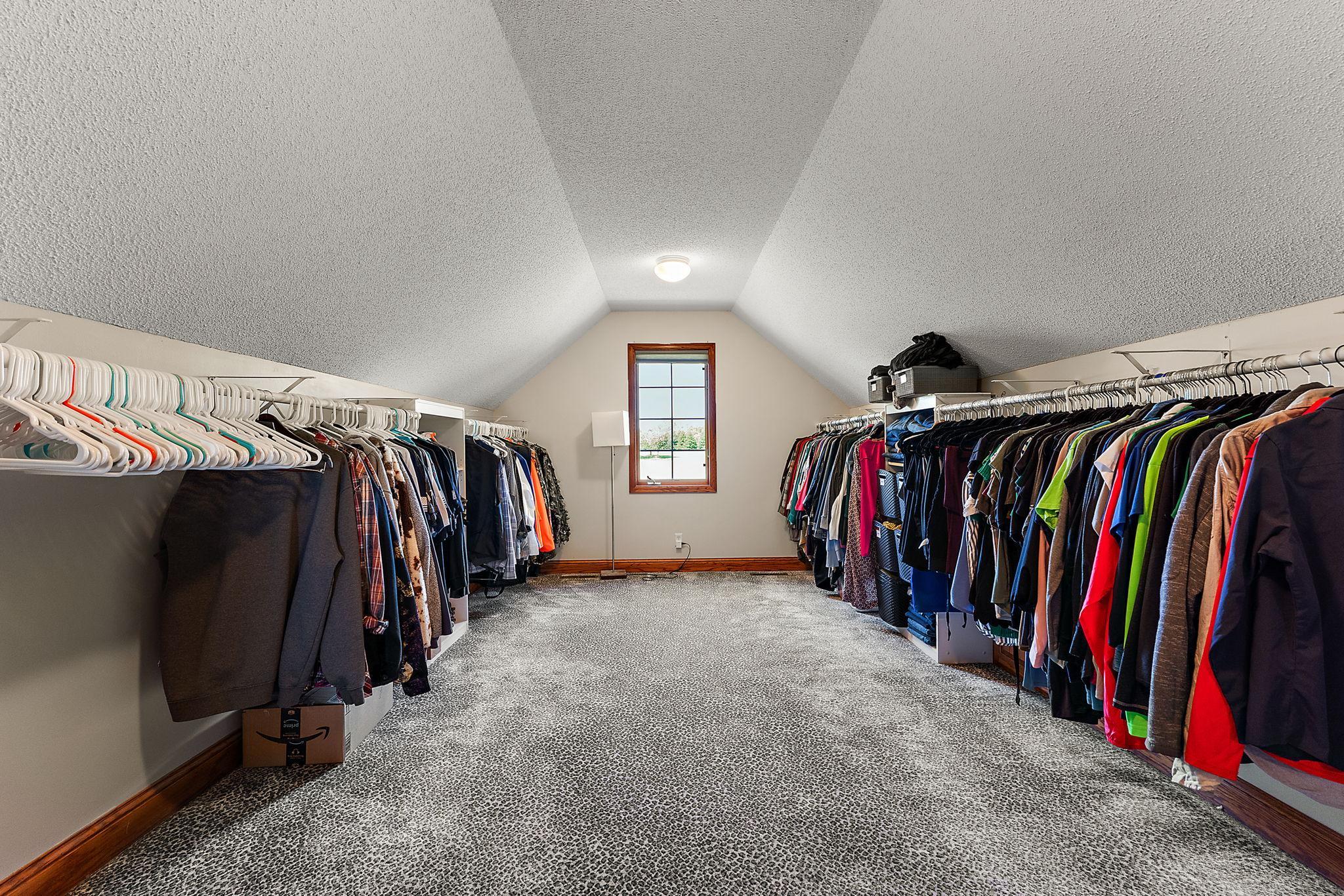 Prescott, Wisconsin, 54021, United States, 5 Bedrooms Bedrooms, ,6 BathroomsBathrooms,Residential,Active,2017498