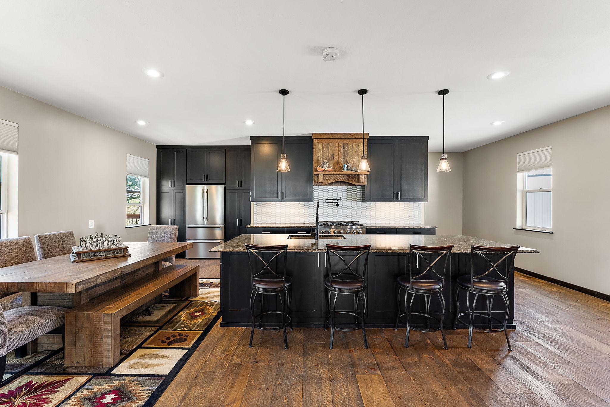 Prescott, Wisconsin, 54021, United States, 5 Bedrooms Bedrooms, ,6 BathroomsBathrooms,Residential,Active,2017498