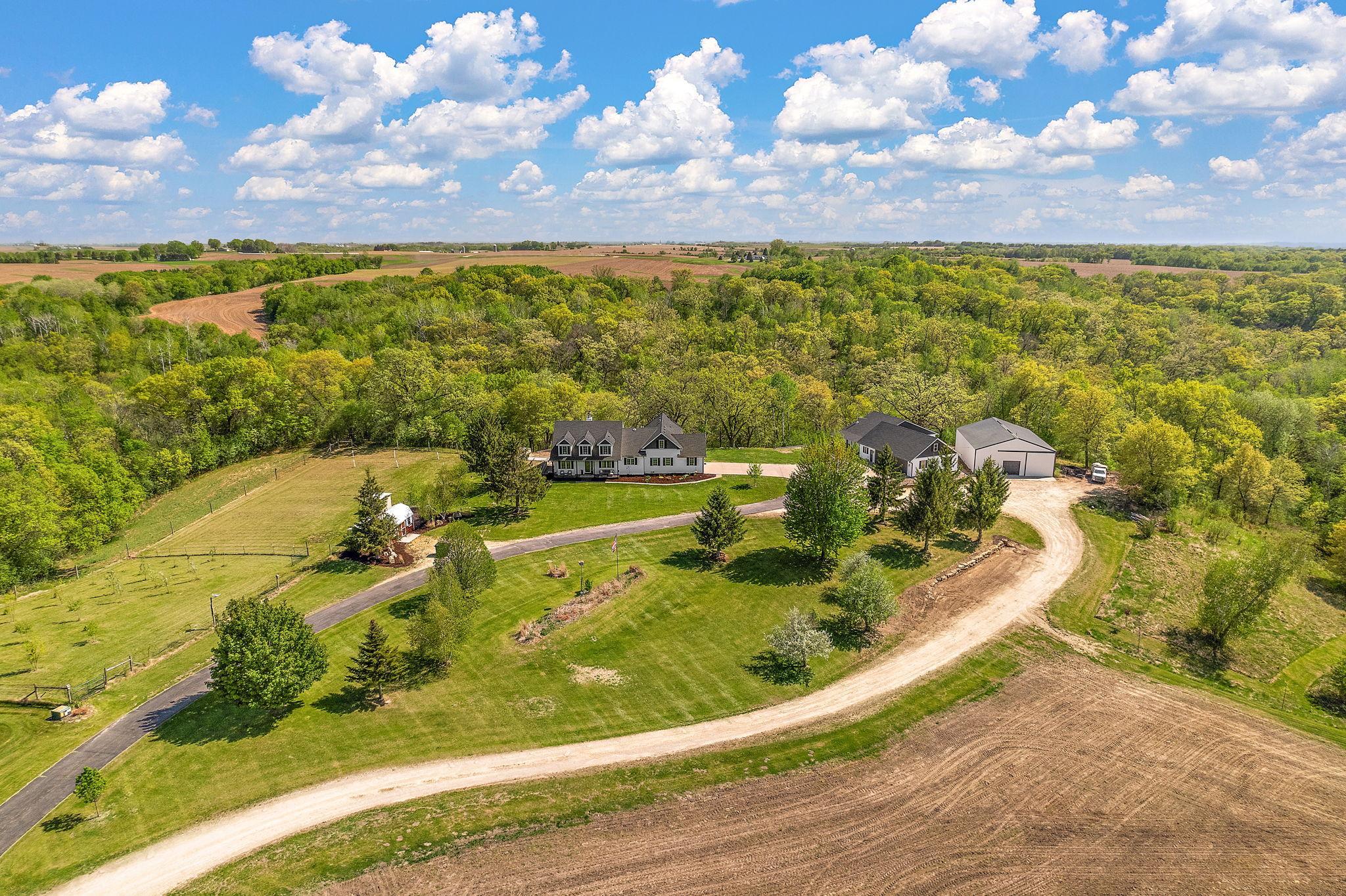 Prescott, Wisconsin, 54021, United States, 5 Bedrooms Bedrooms, ,6 BathroomsBathrooms,Residential,Active,2017498