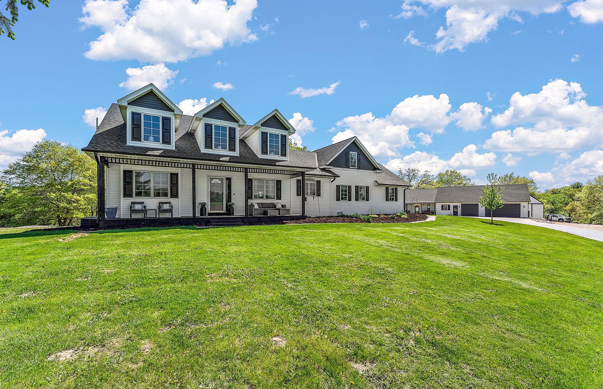 Prescott, Wisconsin, 54021, United States, 5 Bedrooms Bedrooms, ,6 BathroomsBathrooms,Residential,Active,2017498