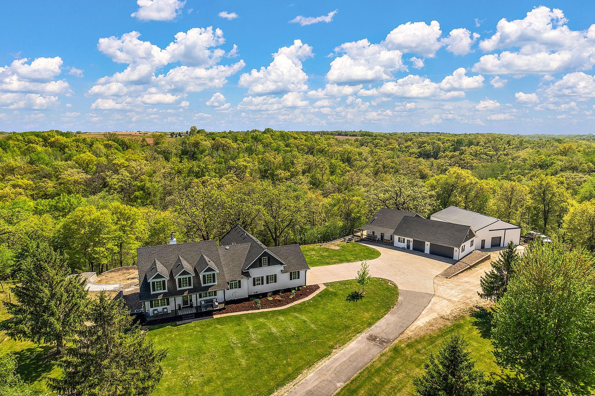 Prescott, Wisconsin, 54021, United States, 5 Bedrooms Bedrooms, ,6 BathroomsBathrooms,Residential,Active,2017498
