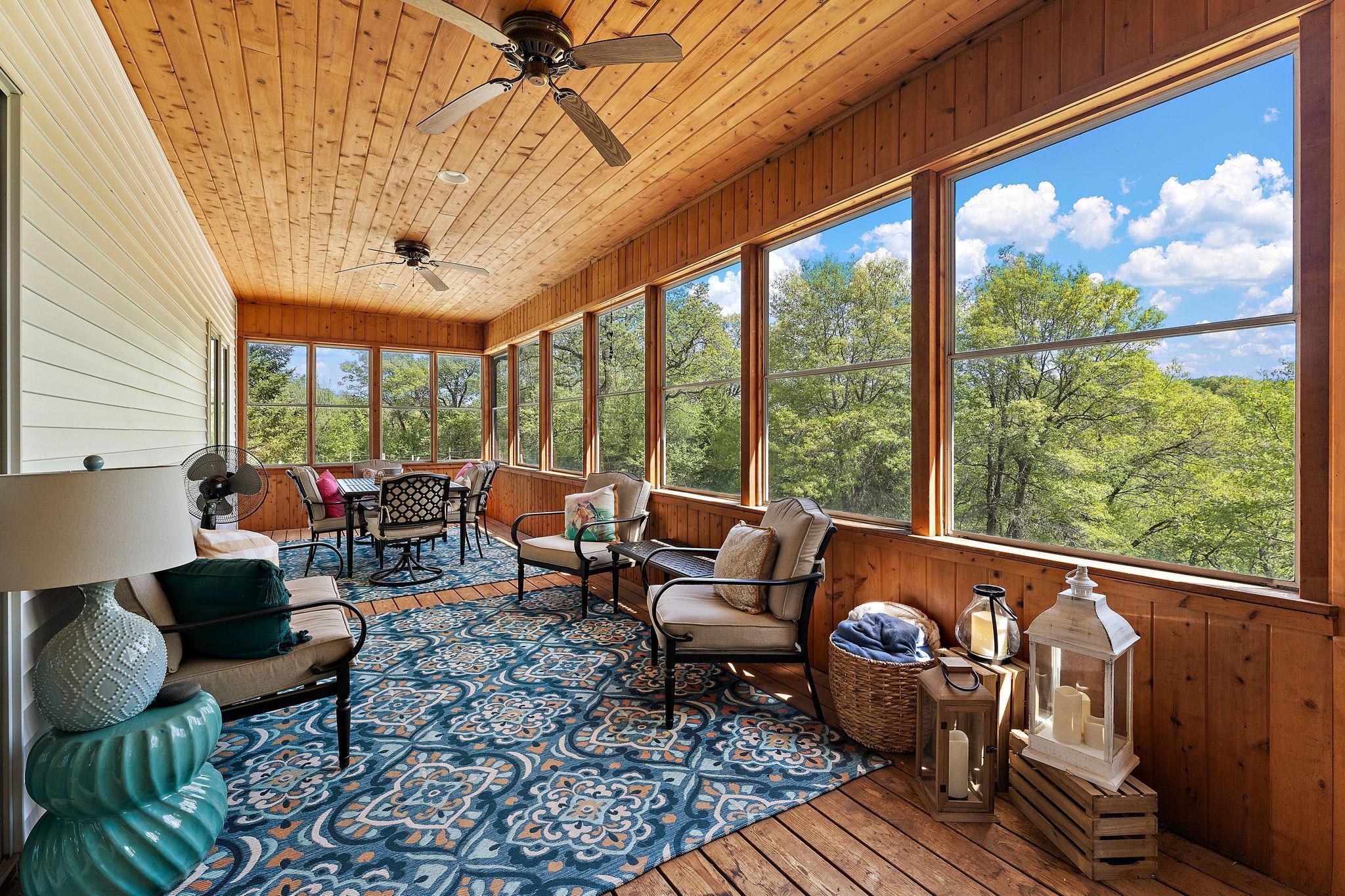 Prescott, Wisconsin, 54021, United States, 5 Bedrooms Bedrooms, ,6 BathroomsBathrooms,Residential,Active,2017498