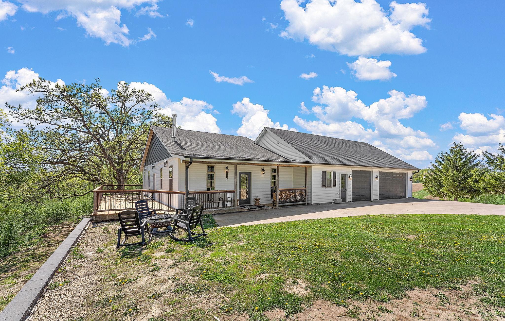 Prescott, Wisconsin, 54021, United States, 5 Bedrooms Bedrooms, ,6 BathroomsBathrooms,Residential,Active,2017498