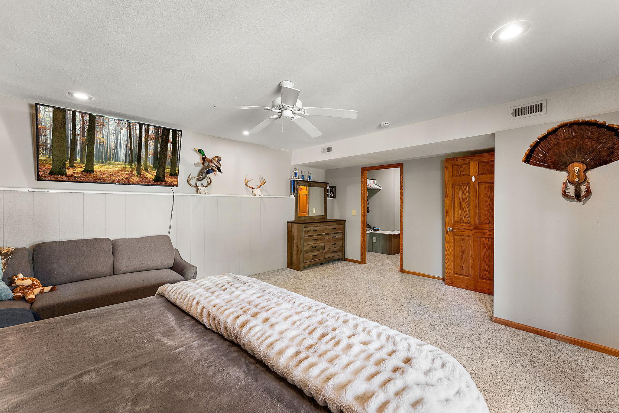 Prescott, Wisconsin, 54021, United States, 5 Bedrooms Bedrooms, ,6 BathroomsBathrooms,Residential,Active,2017498