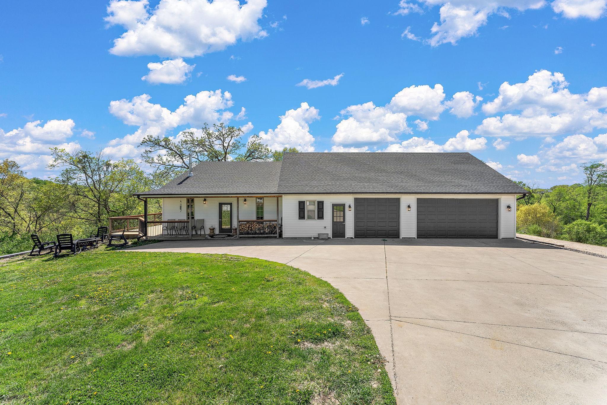 Prescott, Wisconsin, 54021, United States, 5 Bedrooms Bedrooms, ,6 BathroomsBathrooms,Residential,Active,2017498