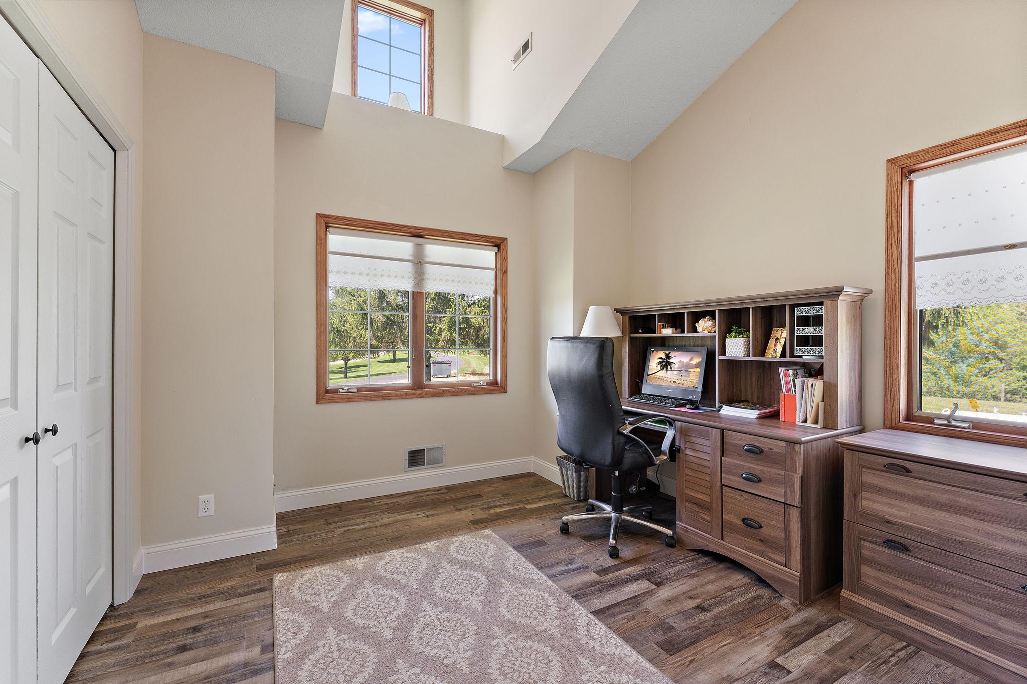 Prescott, Wisconsin, 54021, United States, 5 Bedrooms Bedrooms, ,6 BathroomsBathrooms,Residential,Active,2017498