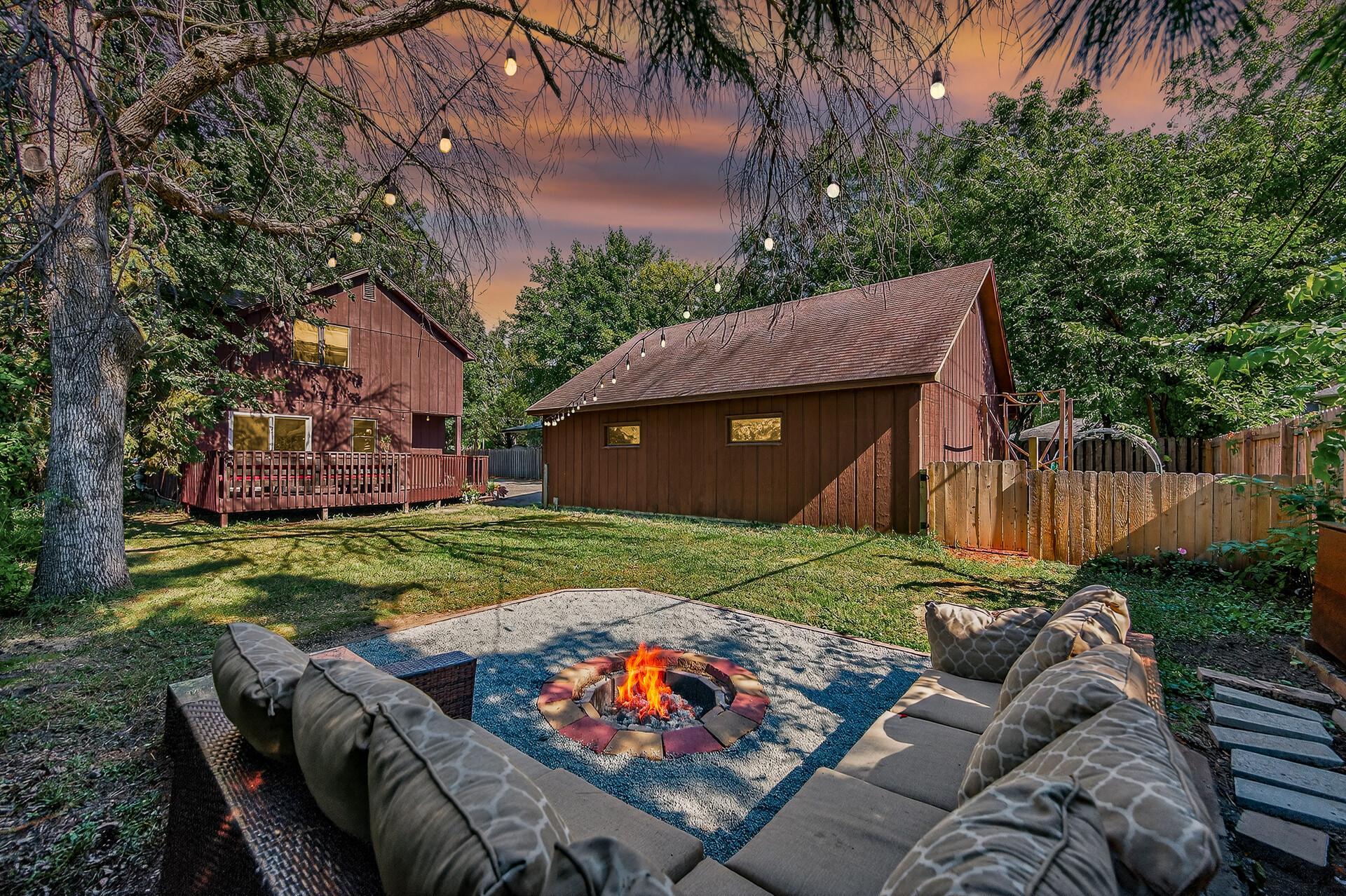 Roseville, Minnesota 55113, United States, 3 Bedrooms Bedrooms, ,2 BathroomsBathrooms,Residential,Active,224776