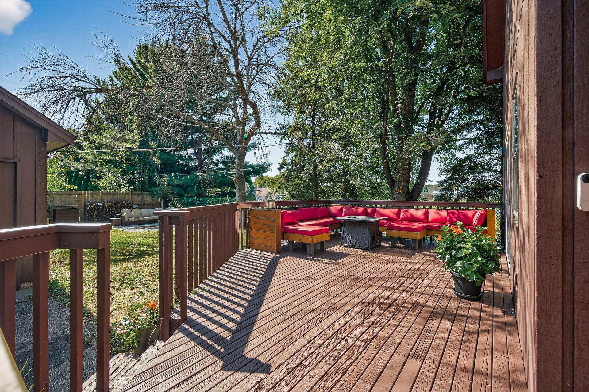 Roseville, Minnesota 55113, United States, 3 Bedrooms Bedrooms, ,2 BathroomsBathrooms,Residential,Active,224776