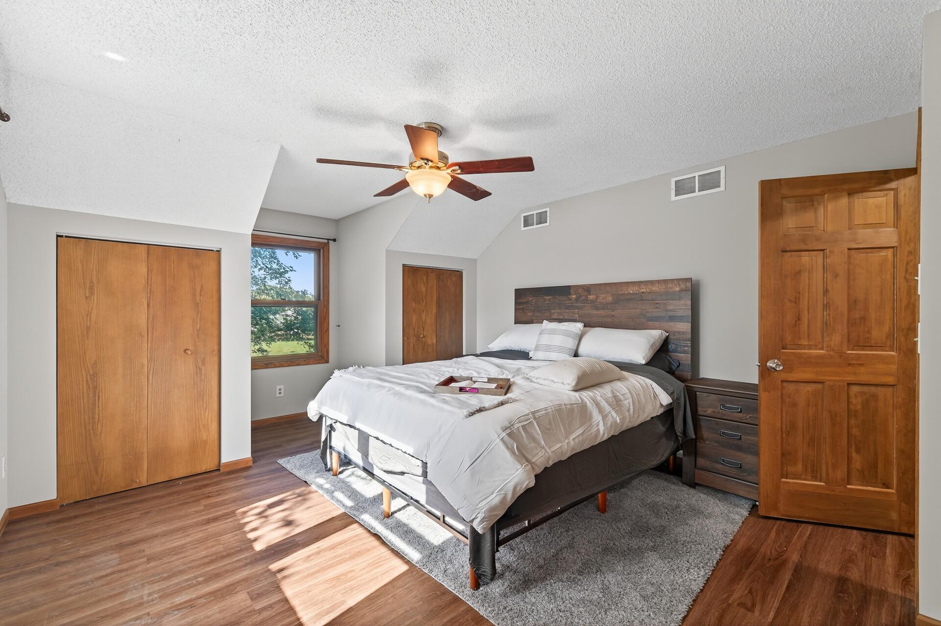 Roseville, Minnesota 55113, United States, 3 Bedrooms Bedrooms, ,2 BathroomsBathrooms,Residential,Active,224776