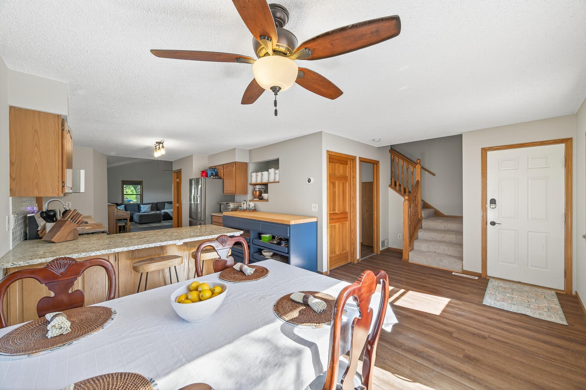 Roseville, Minnesota 55113, United States, 3 Bedrooms Bedrooms, ,2 BathroomsBathrooms,Residential,Active,224776