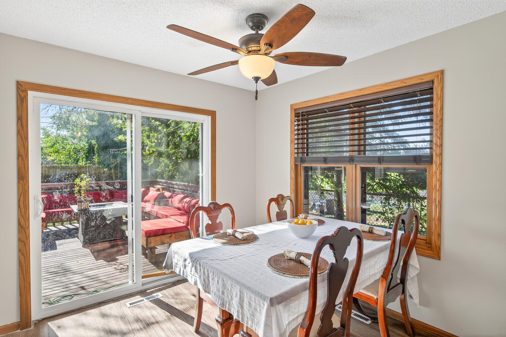 Roseville, Minnesota 55113, United States, 3 Bedrooms Bedrooms, ,2 BathroomsBathrooms,Residential,Active,224776