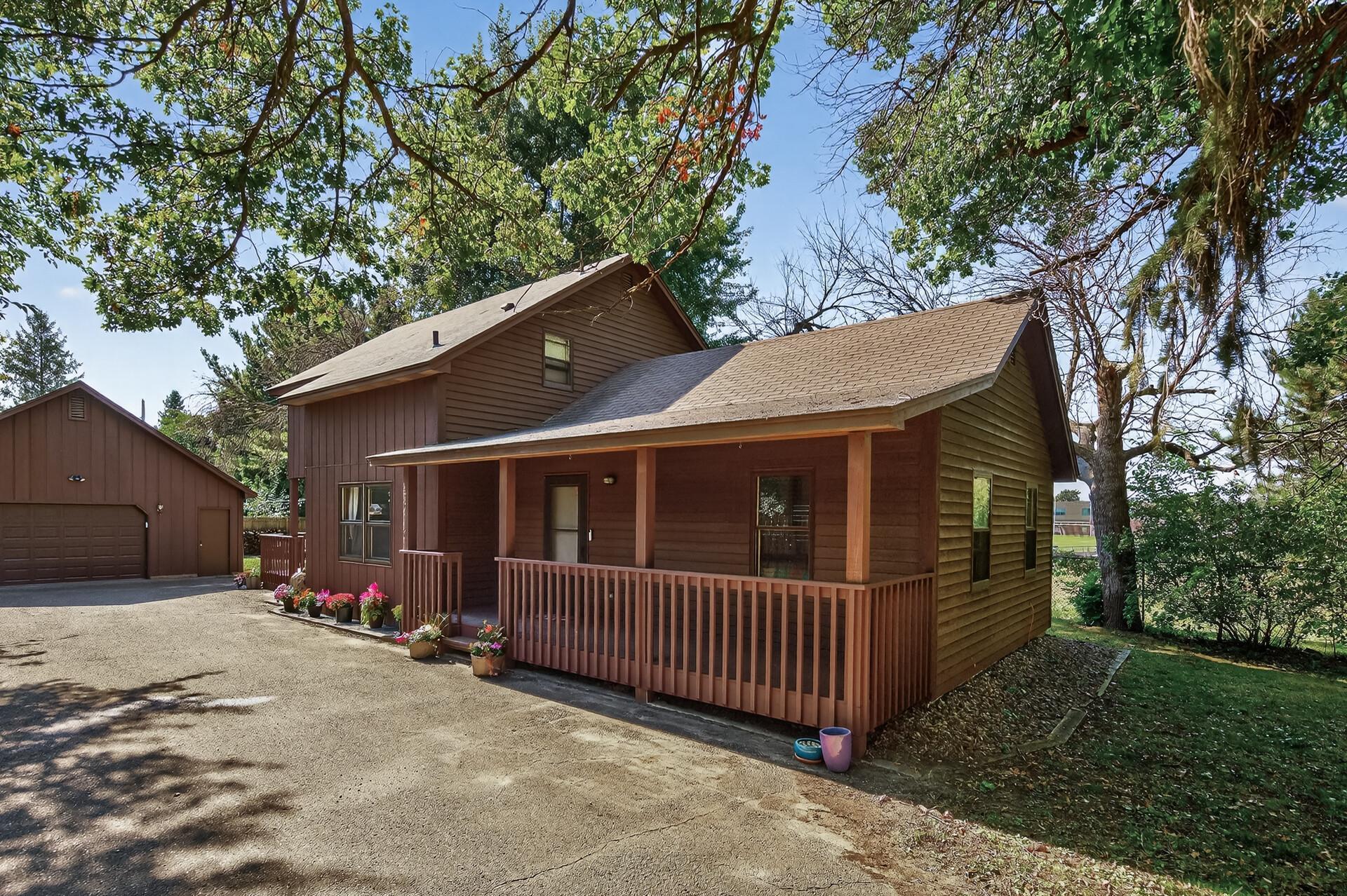 500 County Road B2 W