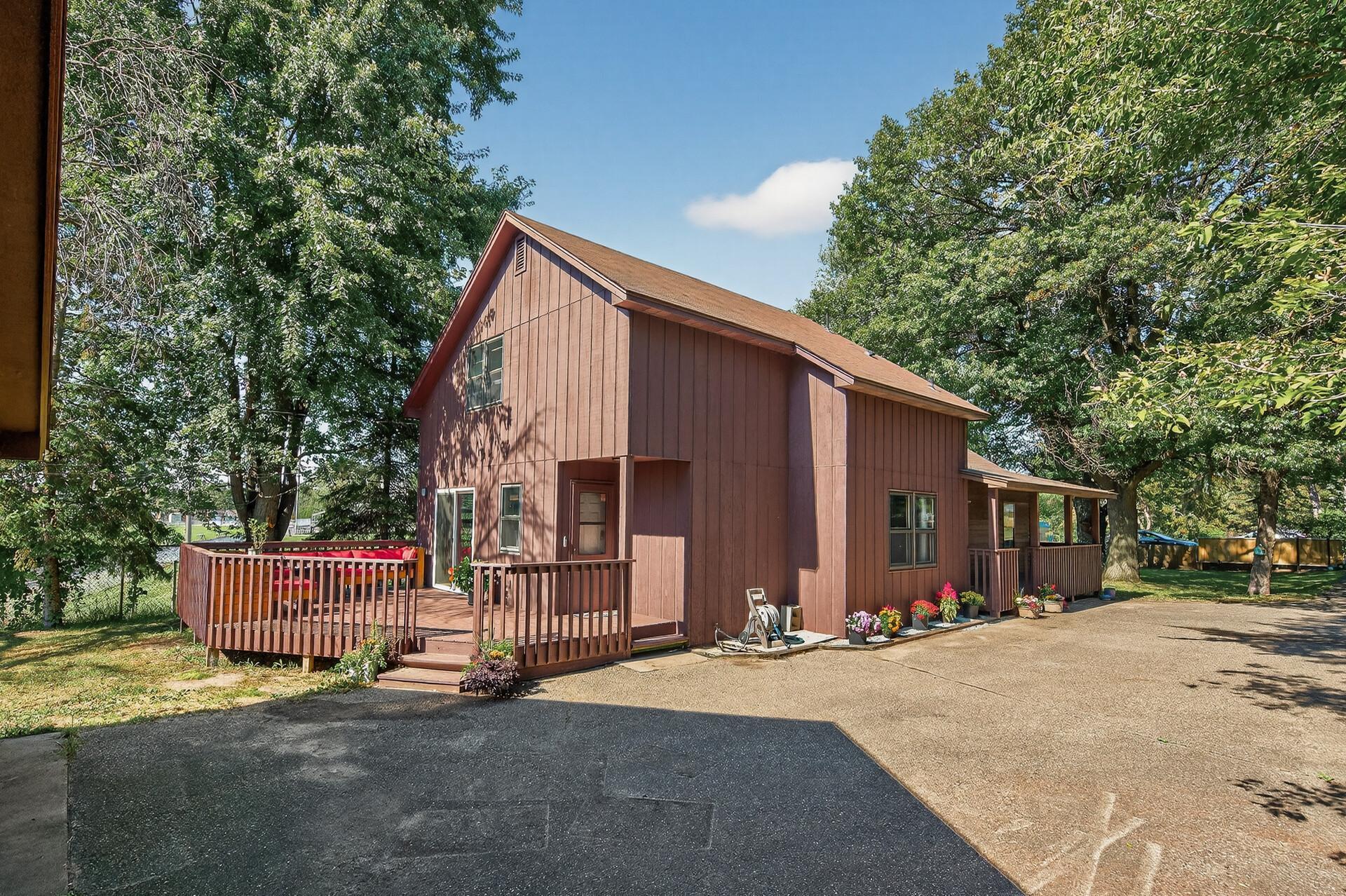 500 County Road B2 W