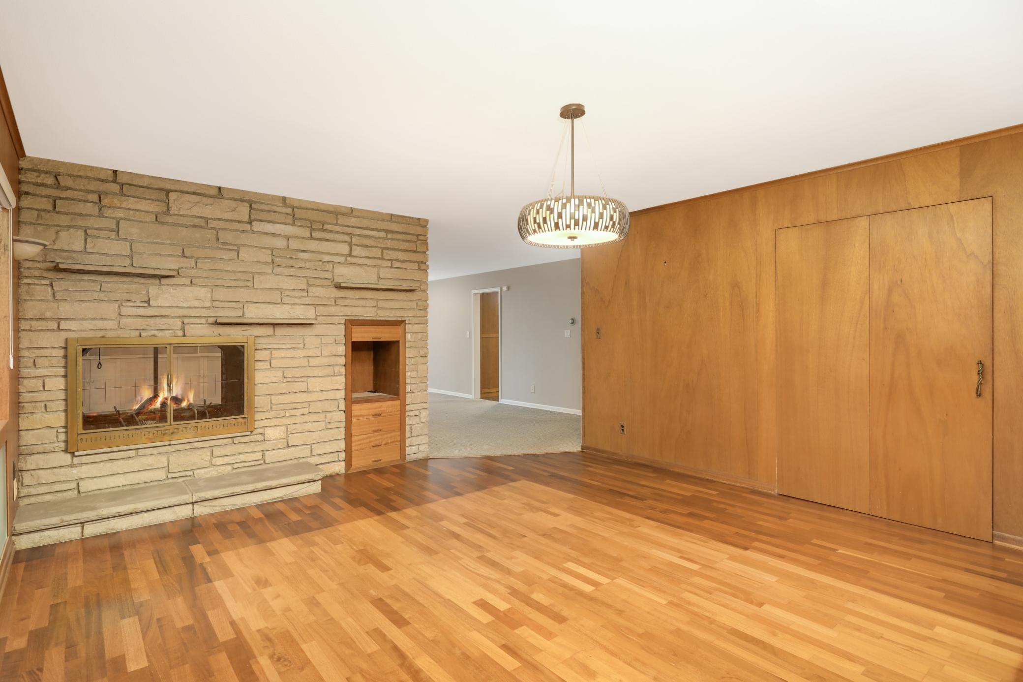 576 Montcalm Place