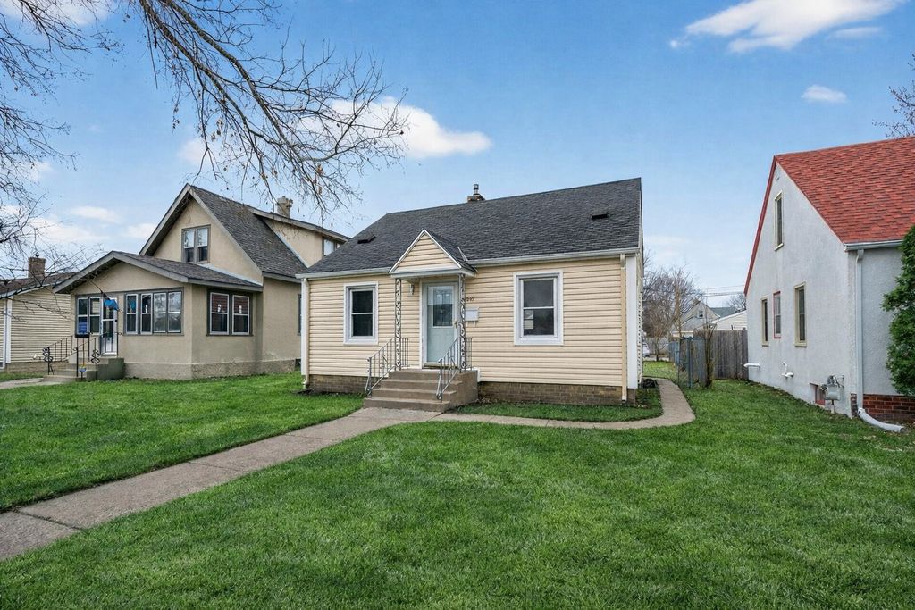 Photo of 4810 Dupont Avenue N, Minneapolis, MN 55430 (MLS # 7035151)