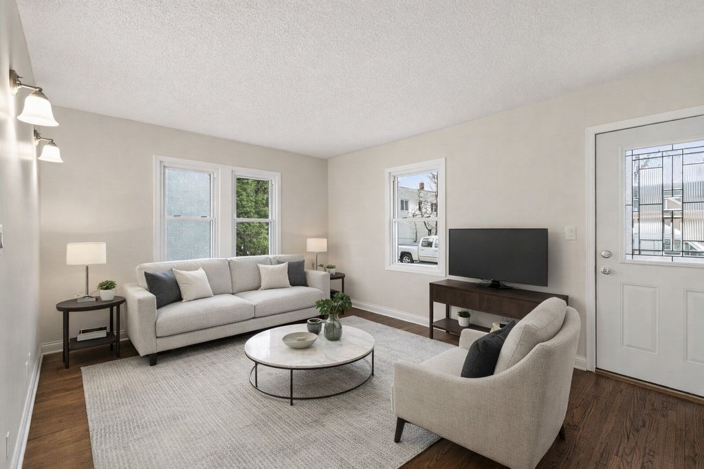 Photo of 4810 Dupont Avenue N, Minneapolis, MN 55430 (MLS # 7035151)