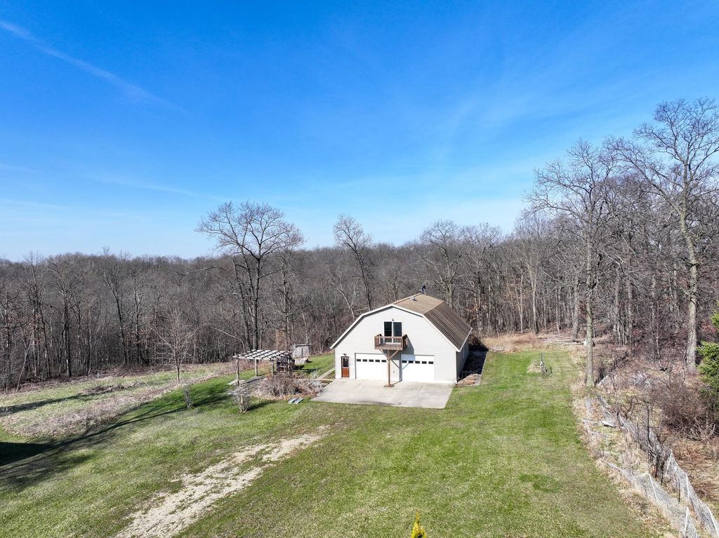 Photo of 14230 Hillside Road, Brownsville, MN 55919 (MLS # 7052070)