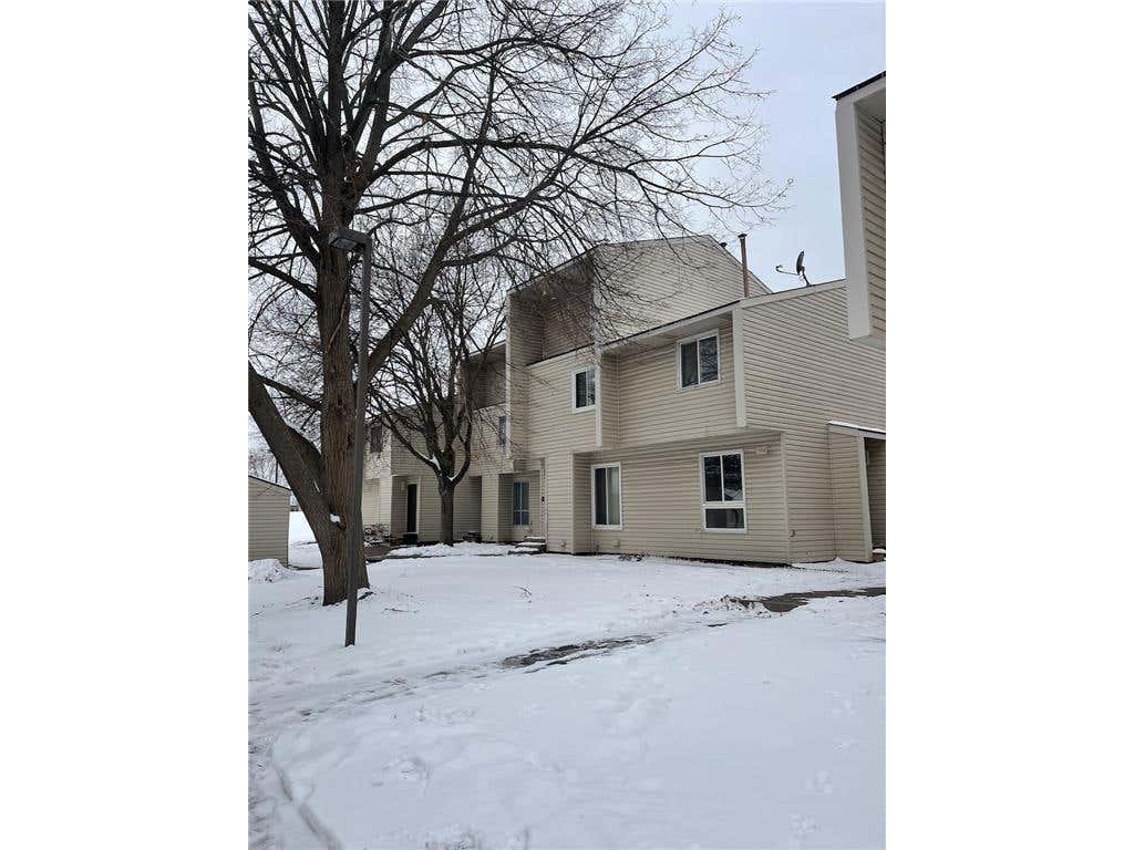 Photo of 7824 Yates Avenue N, Brooklyn Park, MN 55443 (MLS # 7121806)