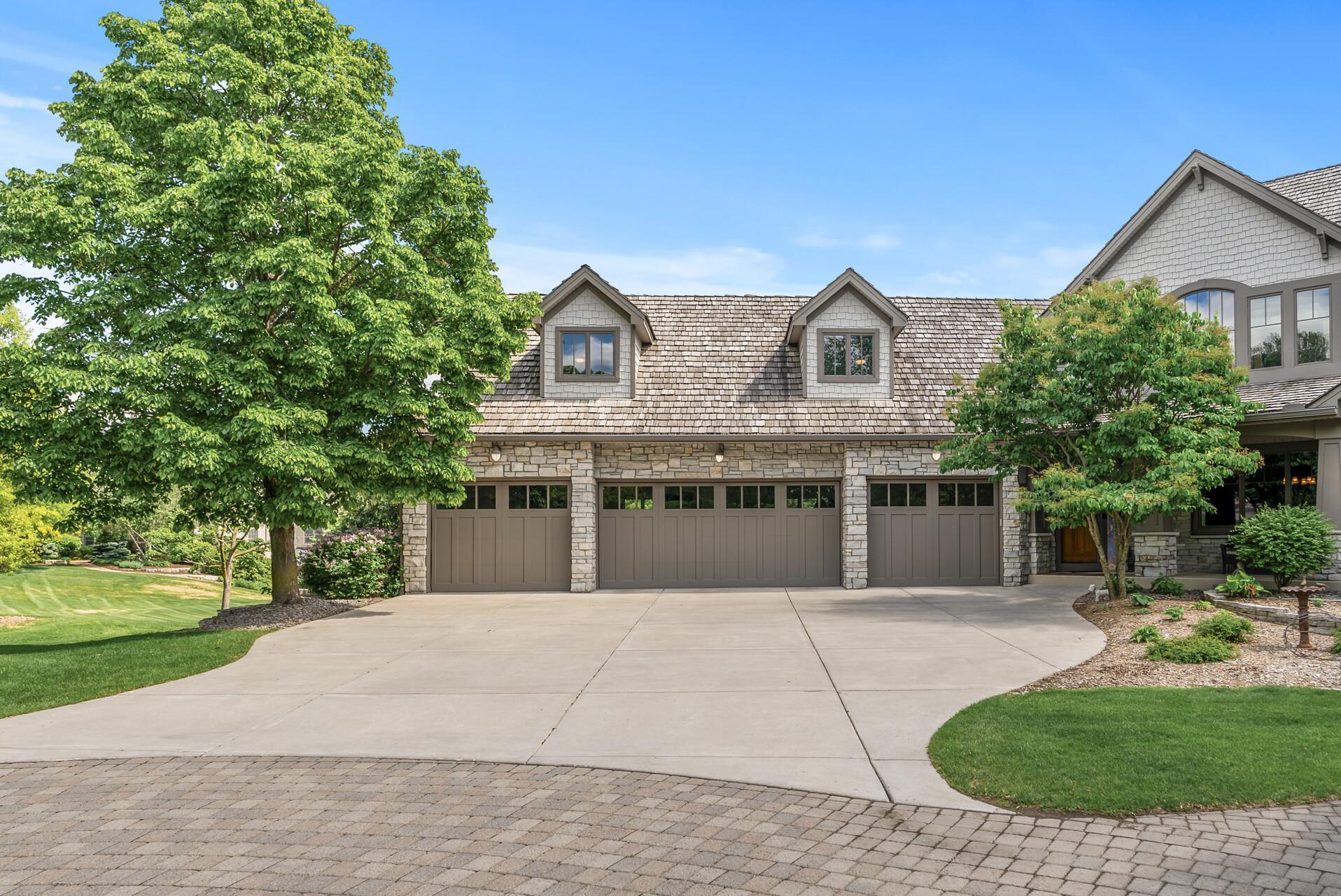 1595 River Shore Drive
