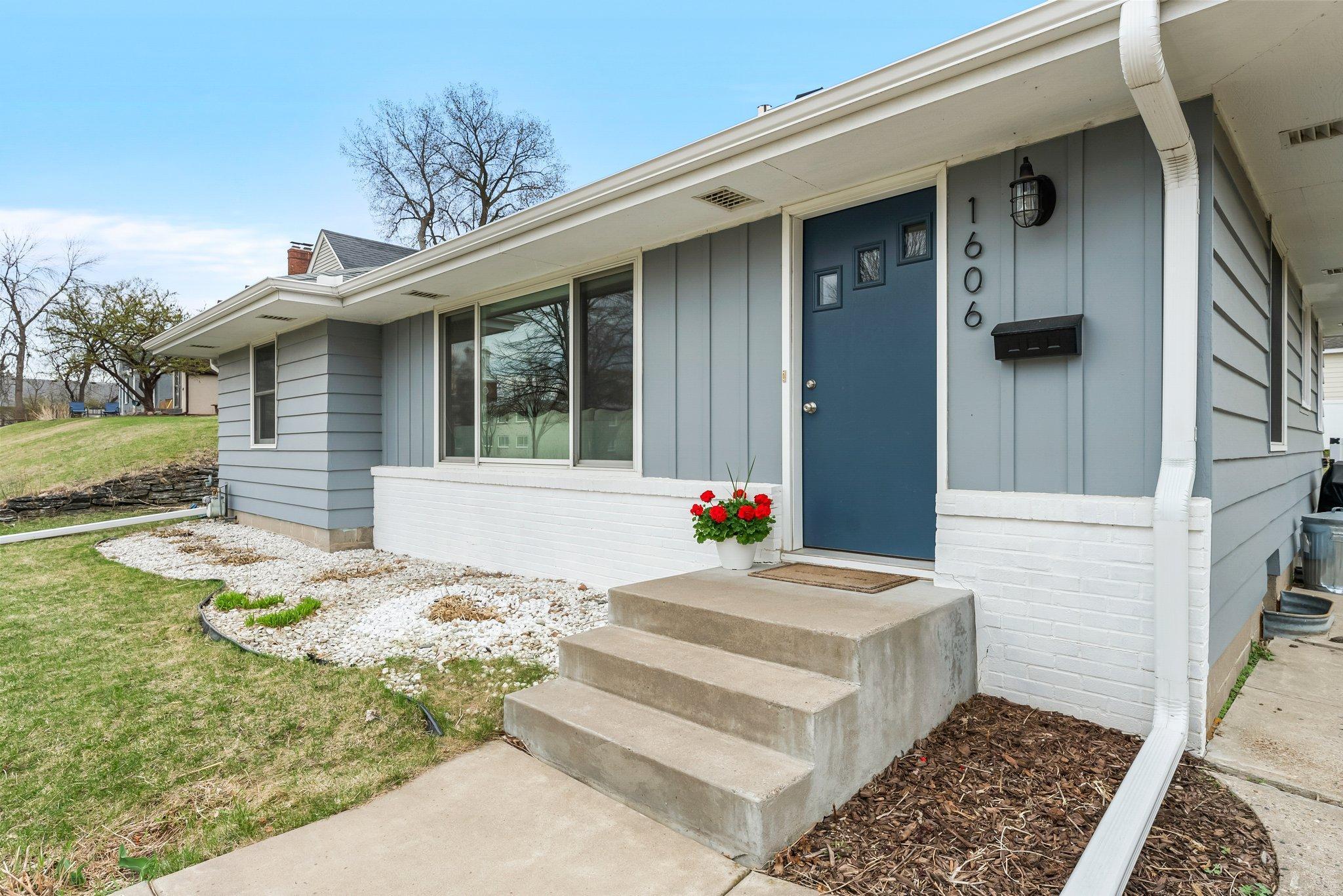 1606 Highland Parkway