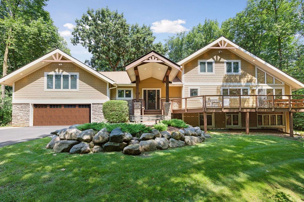 Photo of 2413 Indian Road W, Minnetonka, MN 55305 (MLS # 6817869)