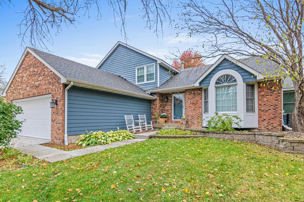 Photo of 4008 W 145th Street, Savage, MN 55378 (MLS # 7000239)