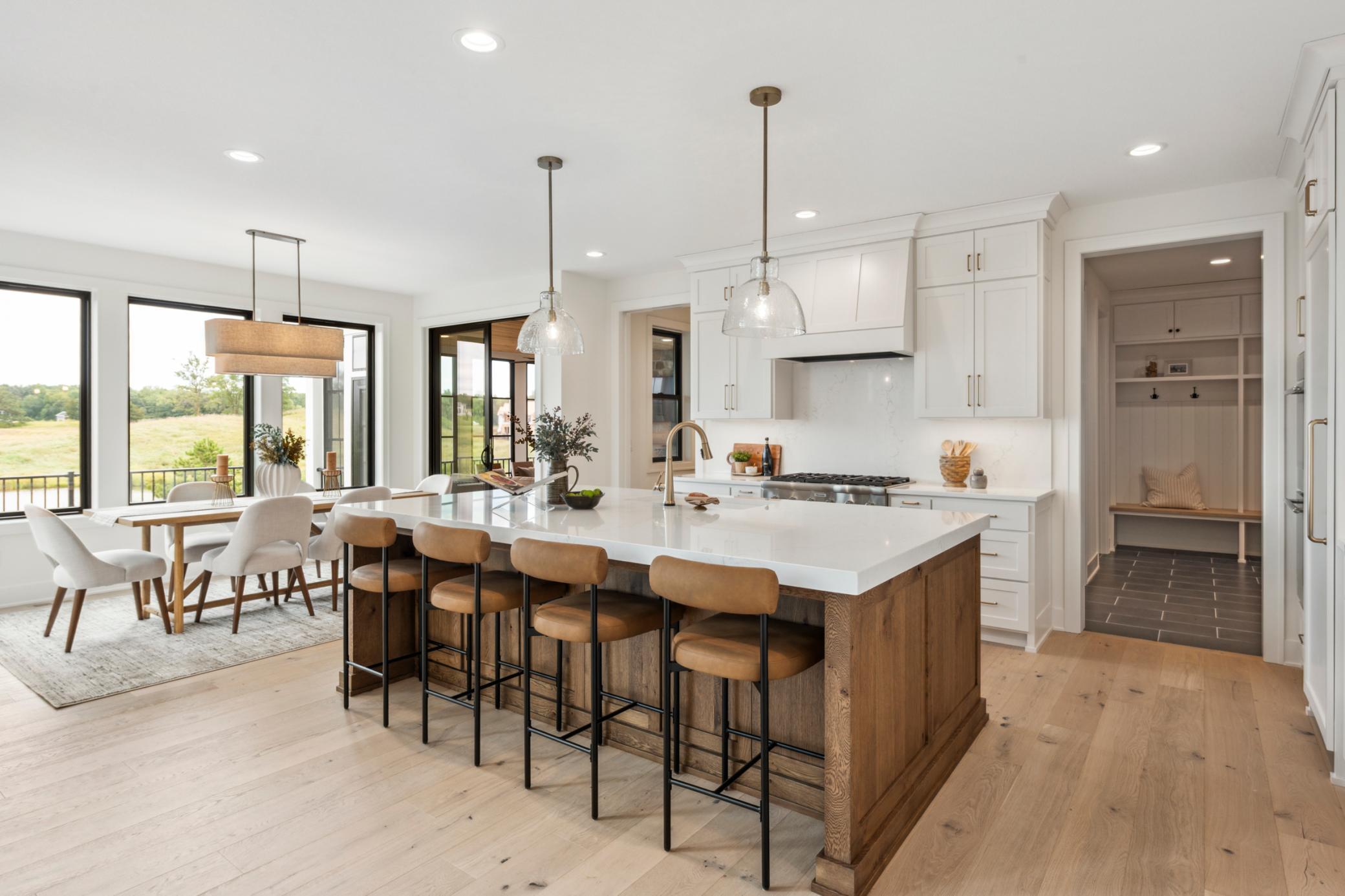 Prior Lake, Minnesota, 55372, United States, 5 Bedrooms Bedrooms, ,6 BathroomsBathrooms,Residential,Active,2010543