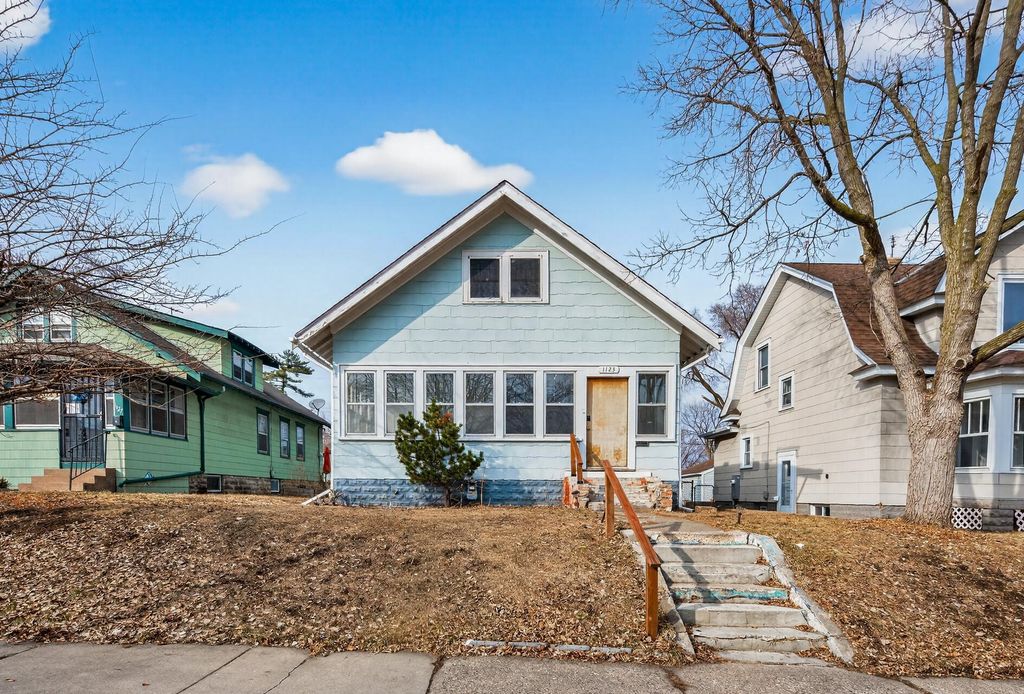 Photo of 1123 Sherburne Avenue, Saint Paul, MN 55104 (MLS # 7029141)
