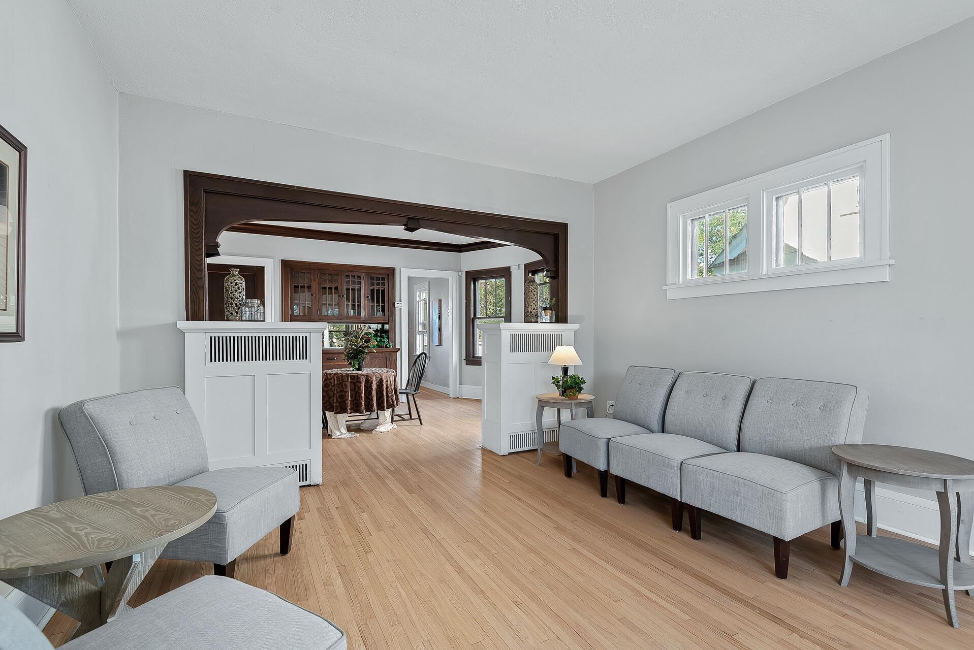 1123 Sherburne Avenue