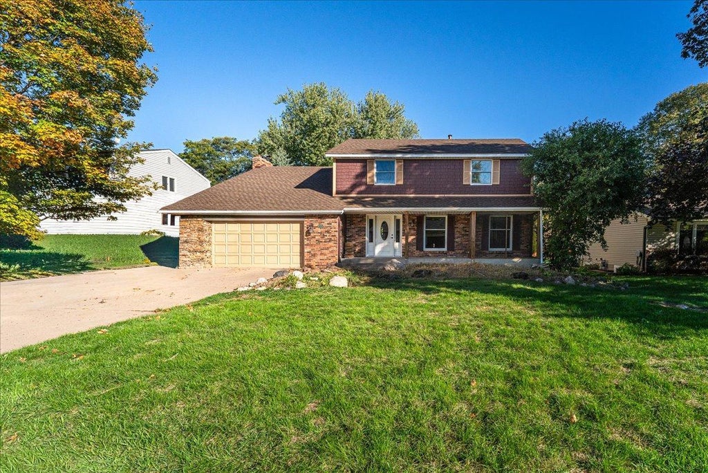 Photo of 1331 Willow Circle, Roseville, MN 55113 (MLS # 7157137)