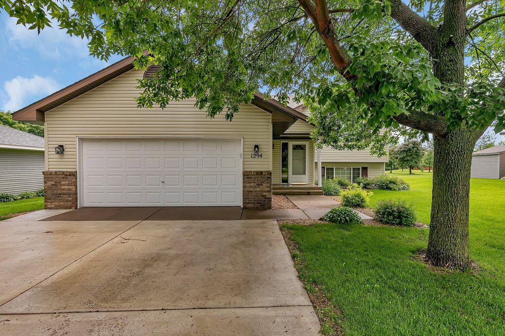 Photo of 1294 Stone Ridge Road, Sauk Rapids, MN 56379 (MLS # 7032225)