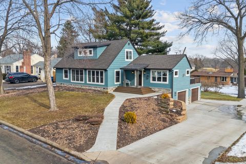 1108 Quebec Avenue N Golden Valley MN 55427