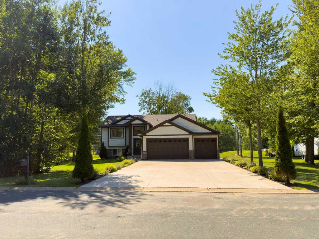 Photo of 17320 Staples Street NE, Andover, MN 55304 (MLS # 7109030)