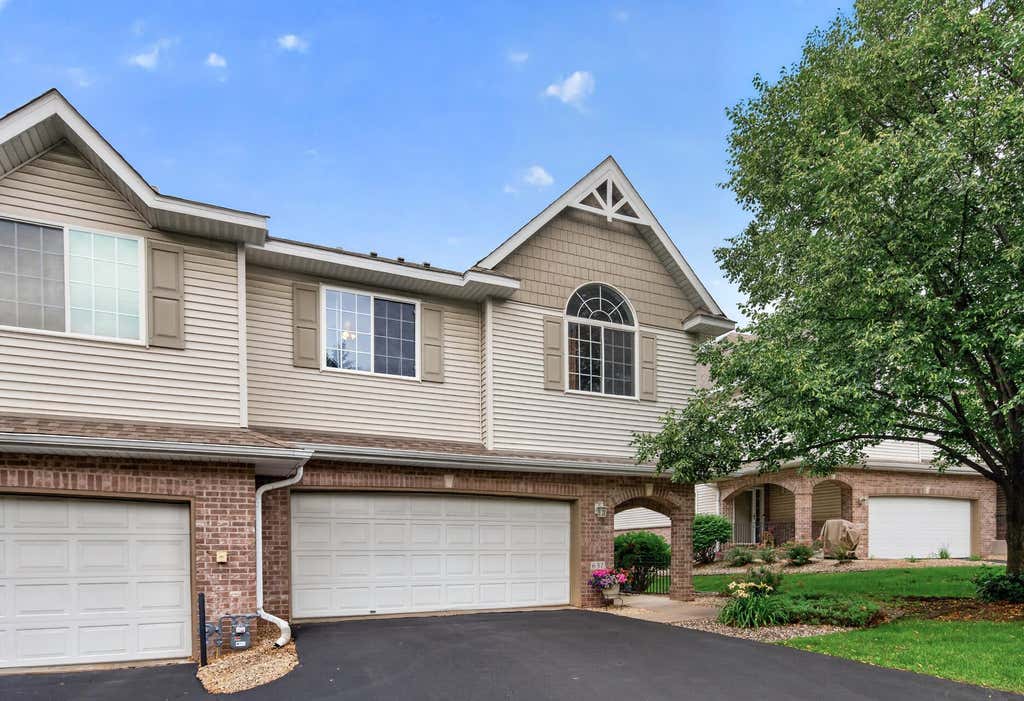 Photo of 637 Crane Creek Lane, Eagan, MN 55121 (MLS # 7105265)