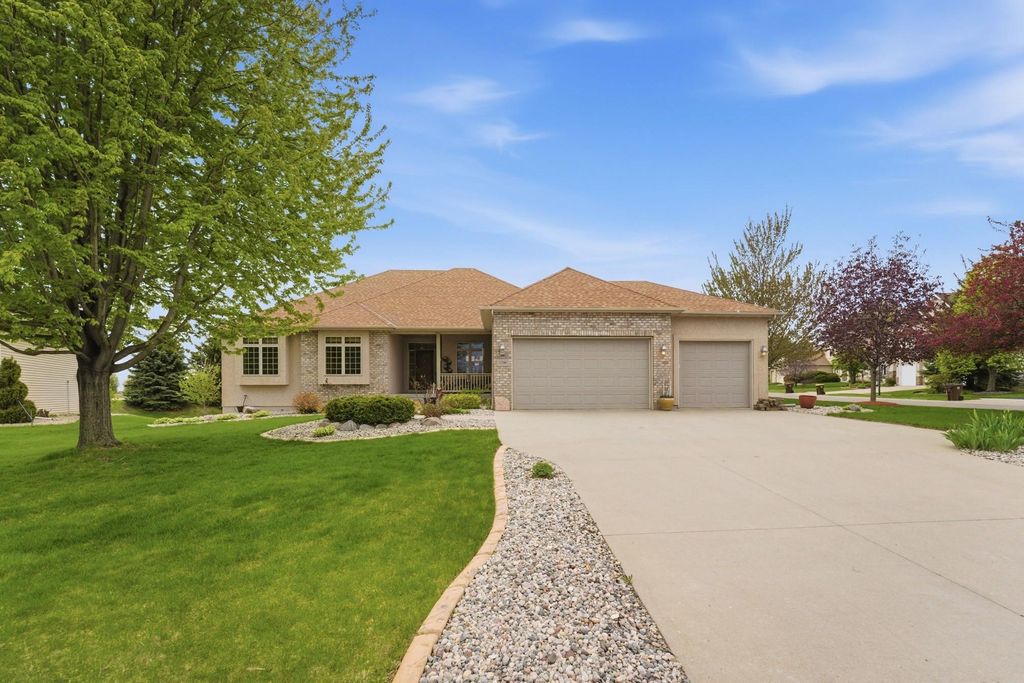 Photo of 3098 Grouse Circle NW, Prior Lake, MN 55372 (MLS # 7066712)