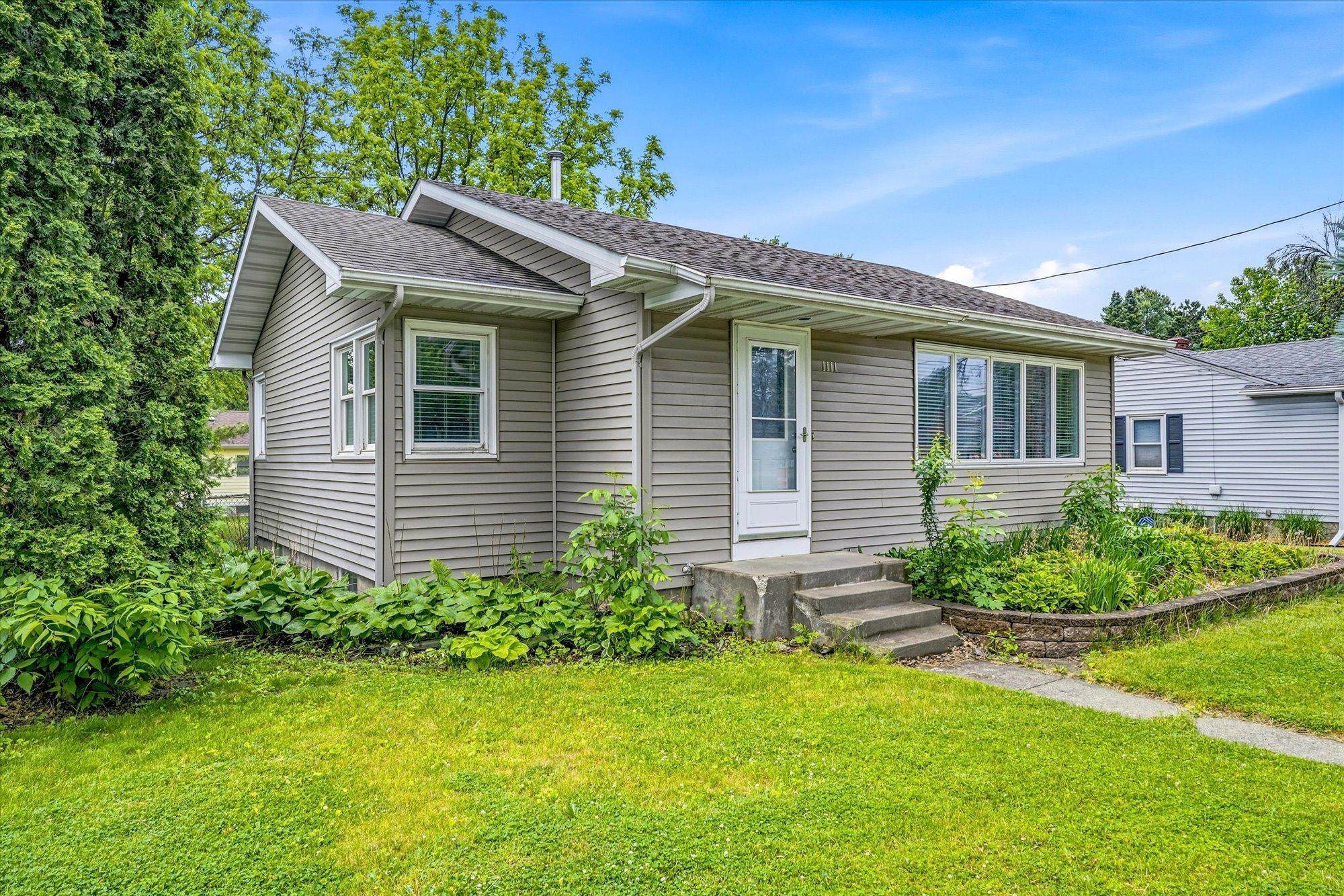 1111 Olive Street W