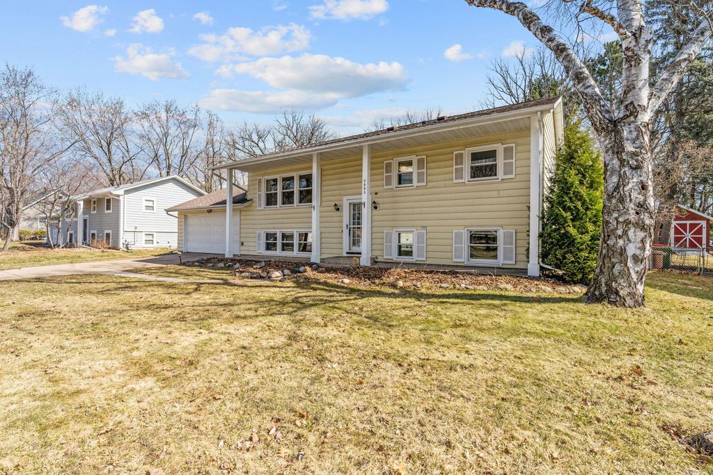 Photo of 7993 Greenwood Drive, Mounds View, MN 55112 (MLS # 7046094)