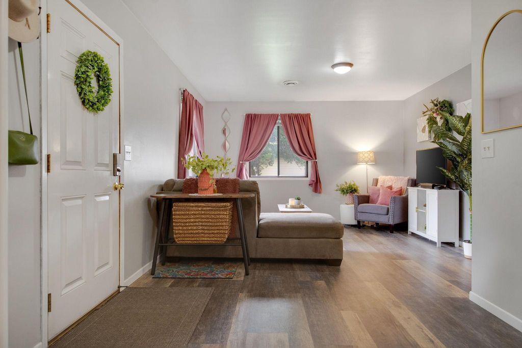 Photo of 6614 84th Court N, Brooklyn Park, MN 55445 (MLS # 6823270)