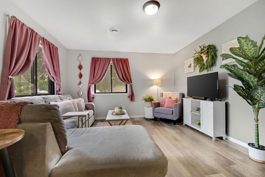 Photo of 6614 84th Court N, Brooklyn Park, MN 55445 (MLS # 6823270)