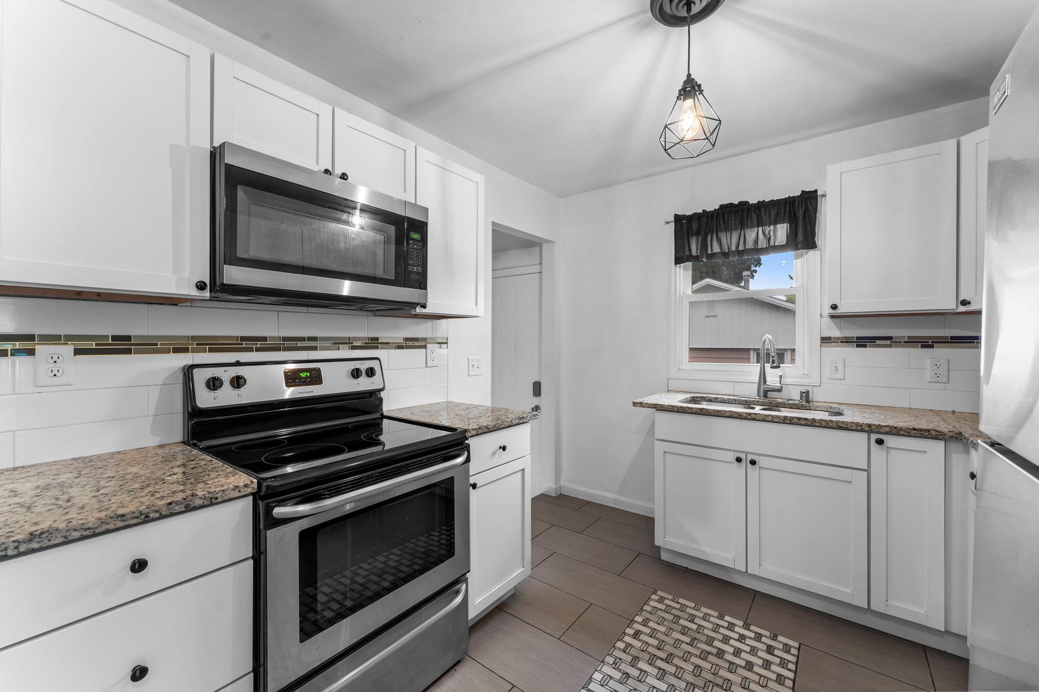 2901 W 70th Street