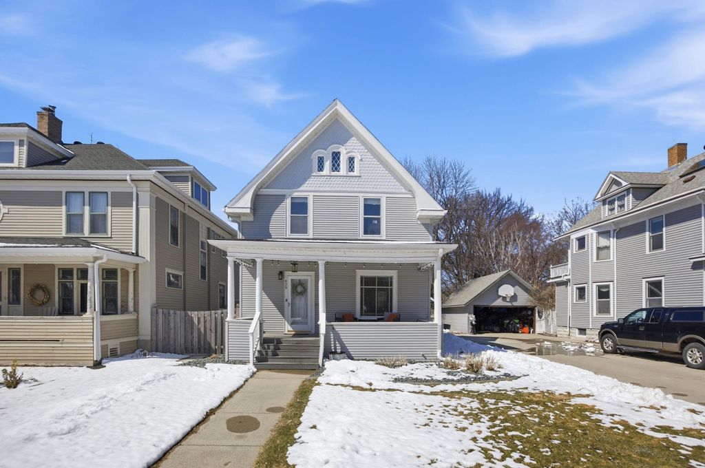 Photo of 429 7th Street S, Moorhead, MN 56560 (MLS # 7053050)