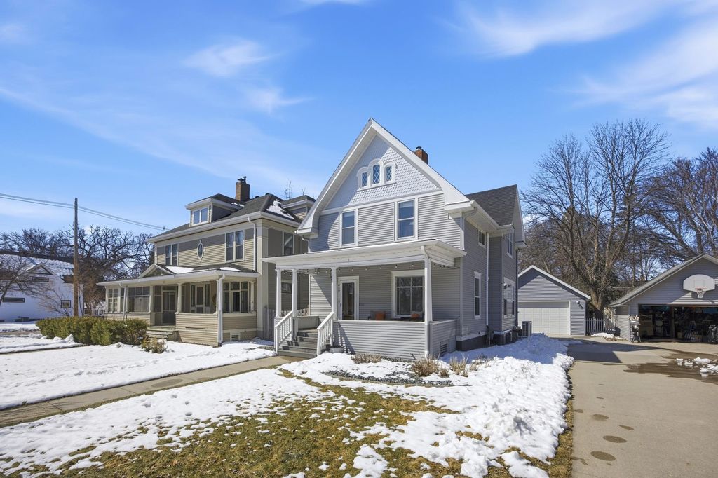 Photo of 429 7th Street S, Moorhead, MN 56560 (MLS # 7053050)