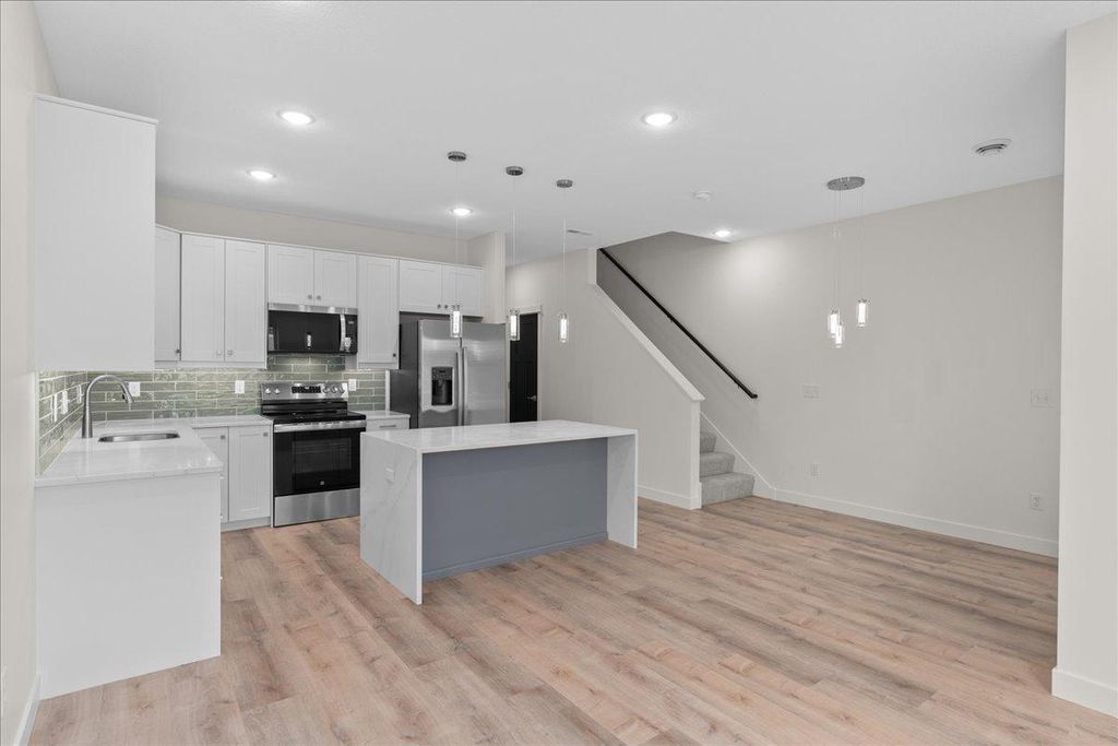 Photo of 425 W 8th Street #20, New Richmond, WI 54017 (MLS # 7013123)