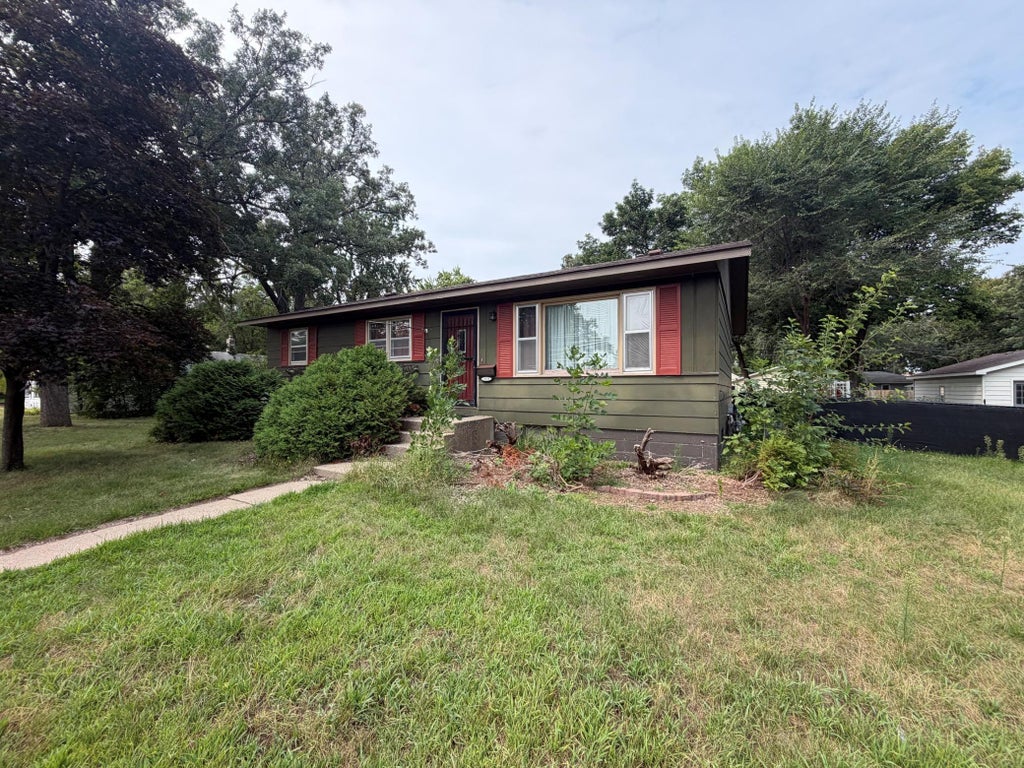 Photo of 1321 2nd Avenue S, Sauk Rapids, MN 56379 (MLS # 7127225)