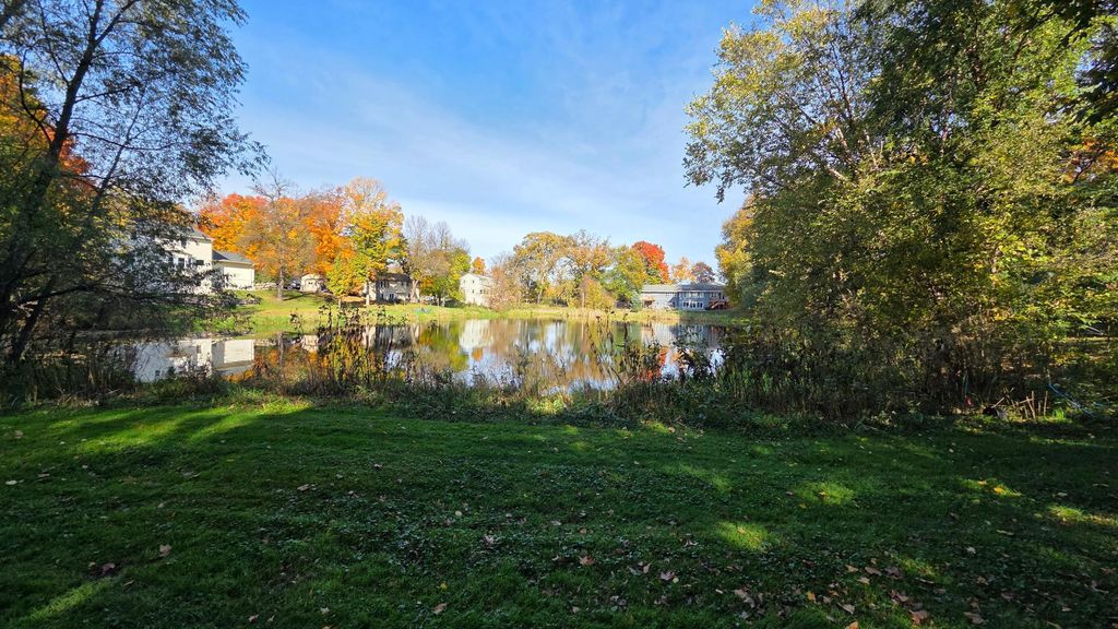 Photo of 17100 Hampton Court, Minnetonka, MN 55345 (MLS # 7065530)