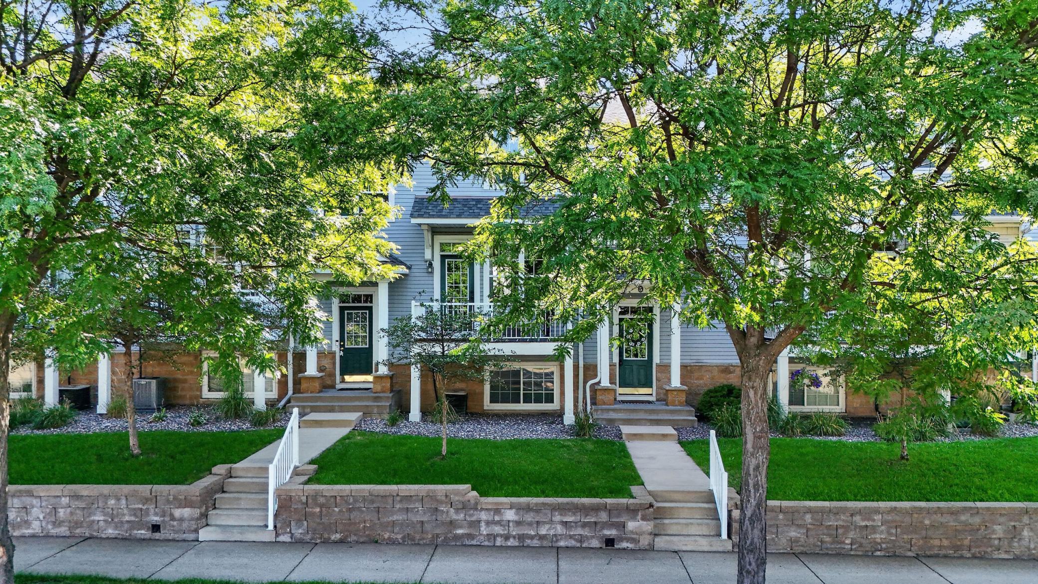 1667 Village Trail E 5
