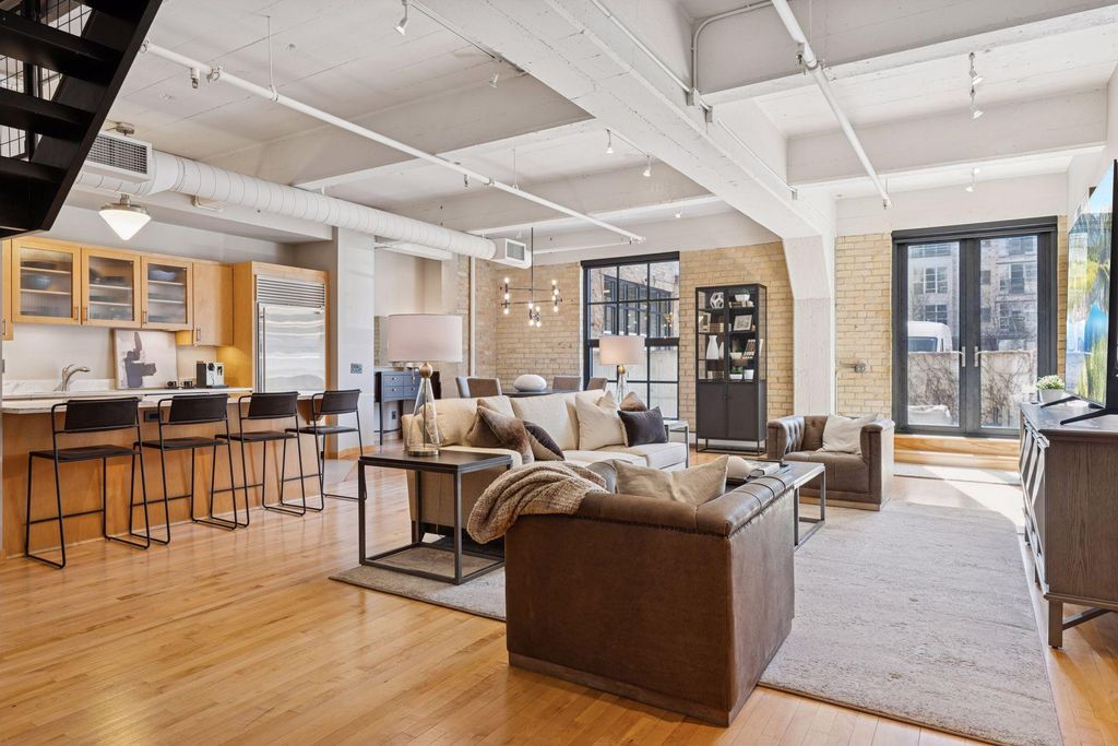 Photo of 117 Portland Avenue #402, Minneapolis, MN 55401 (MLS # 7004222)