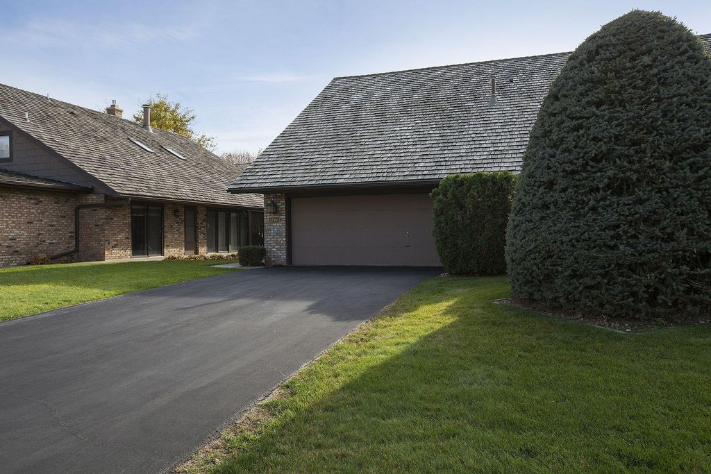 Photo of 17901 Comstock Road, Wayzata, MN 55391 (MLS # 7062860)