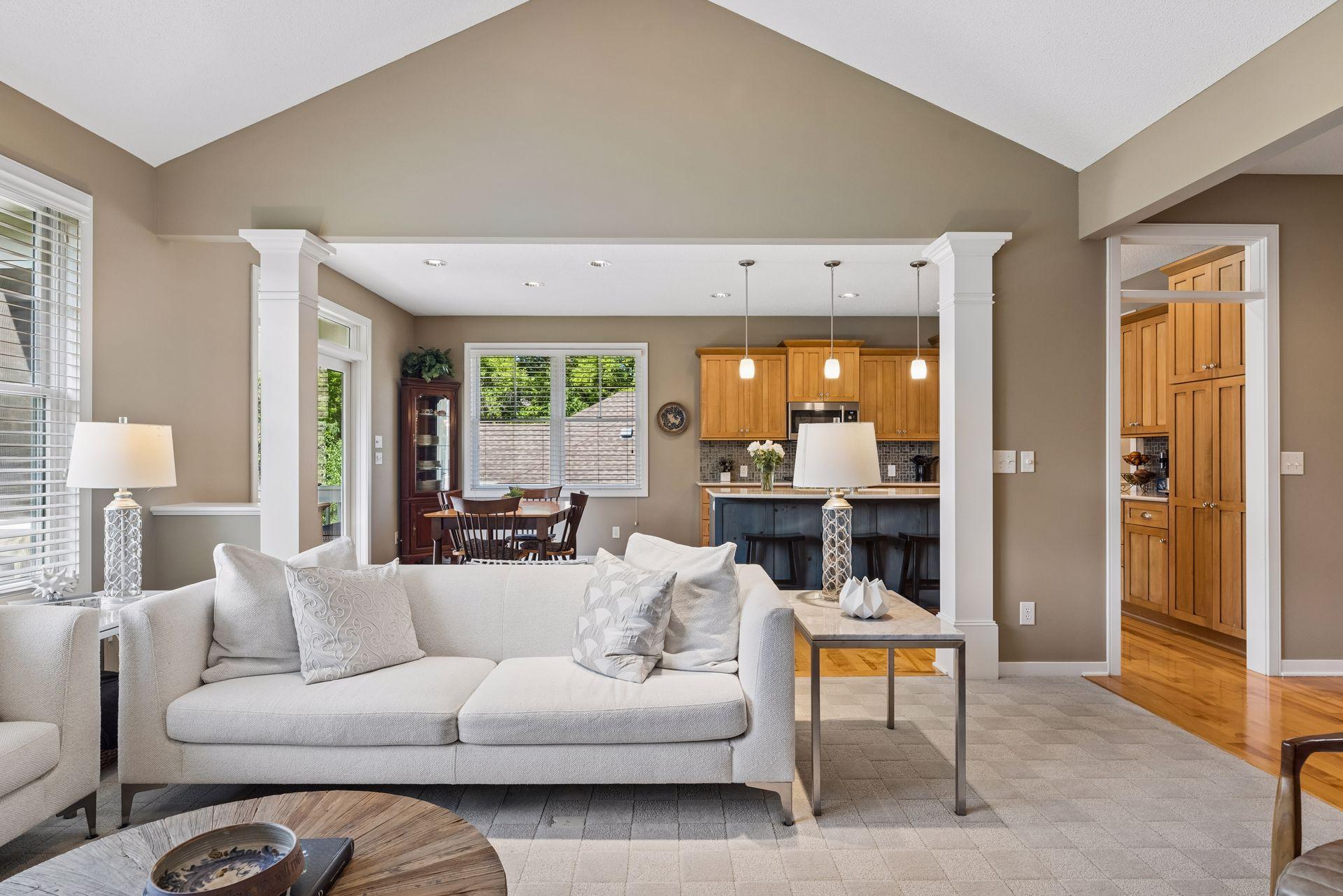 10565 Water Lily Lane