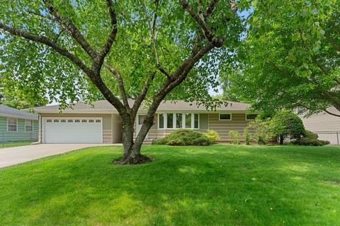 9112 Emerson Avenue S Bloomington MN 55420